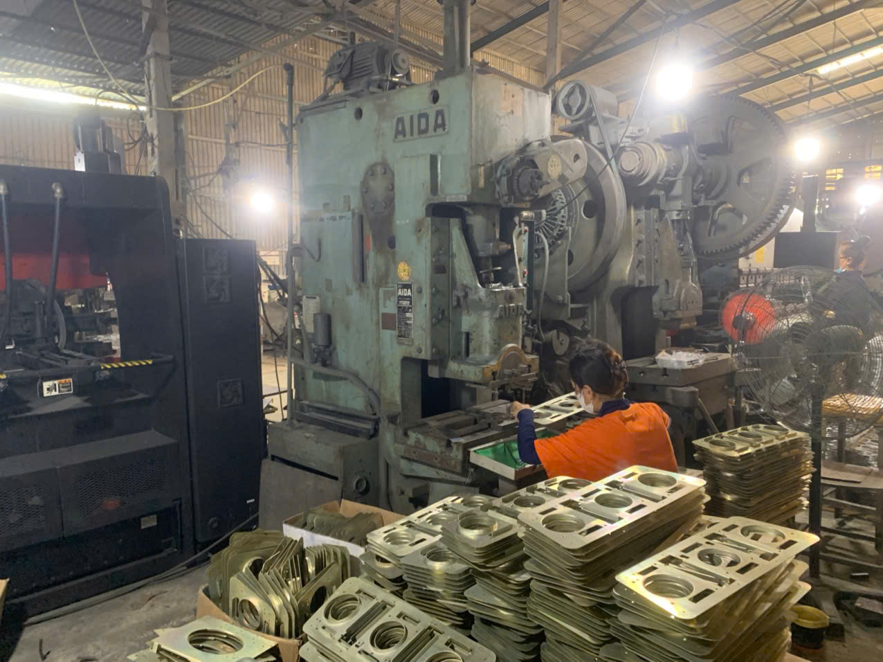Stamping machine 7.jpg